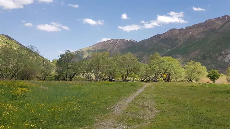 دریاچه گهر از مسیر پارکینگ درود