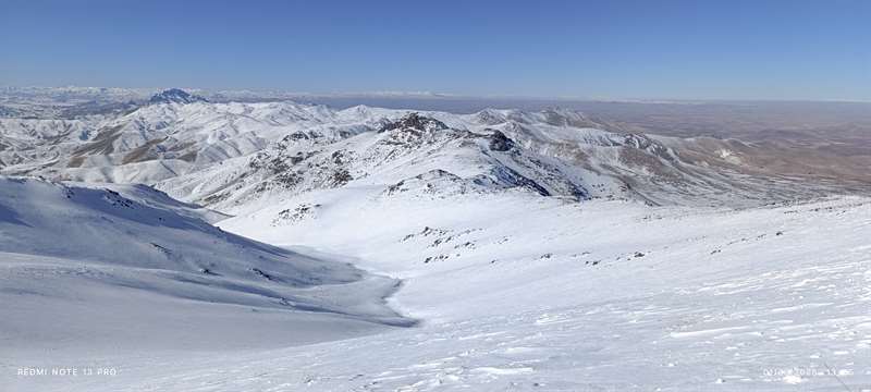 صعود به قله بدر و وزیر شهرستان قروه (زمستانی)