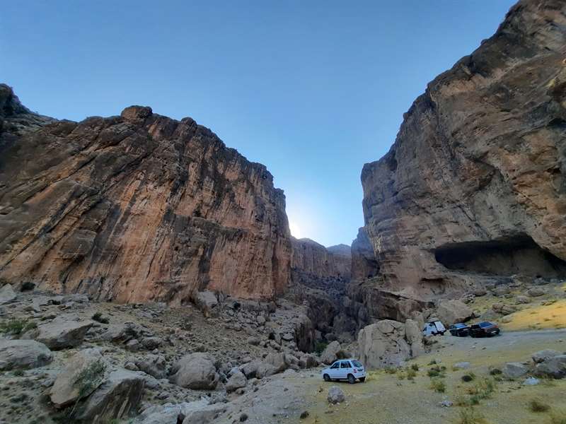 مسیر دسترسی به سایت سنگنوردی حاجی اباد فارس