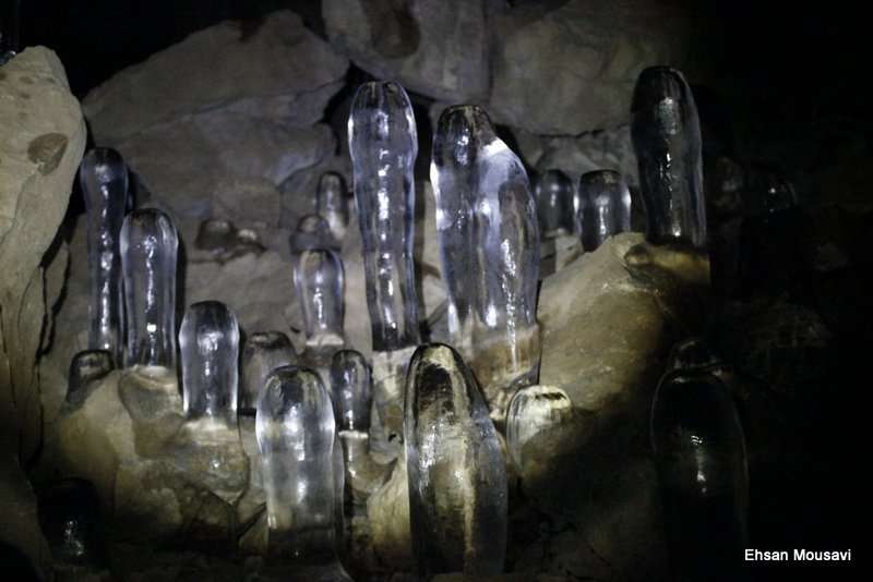 غار یخ مراد